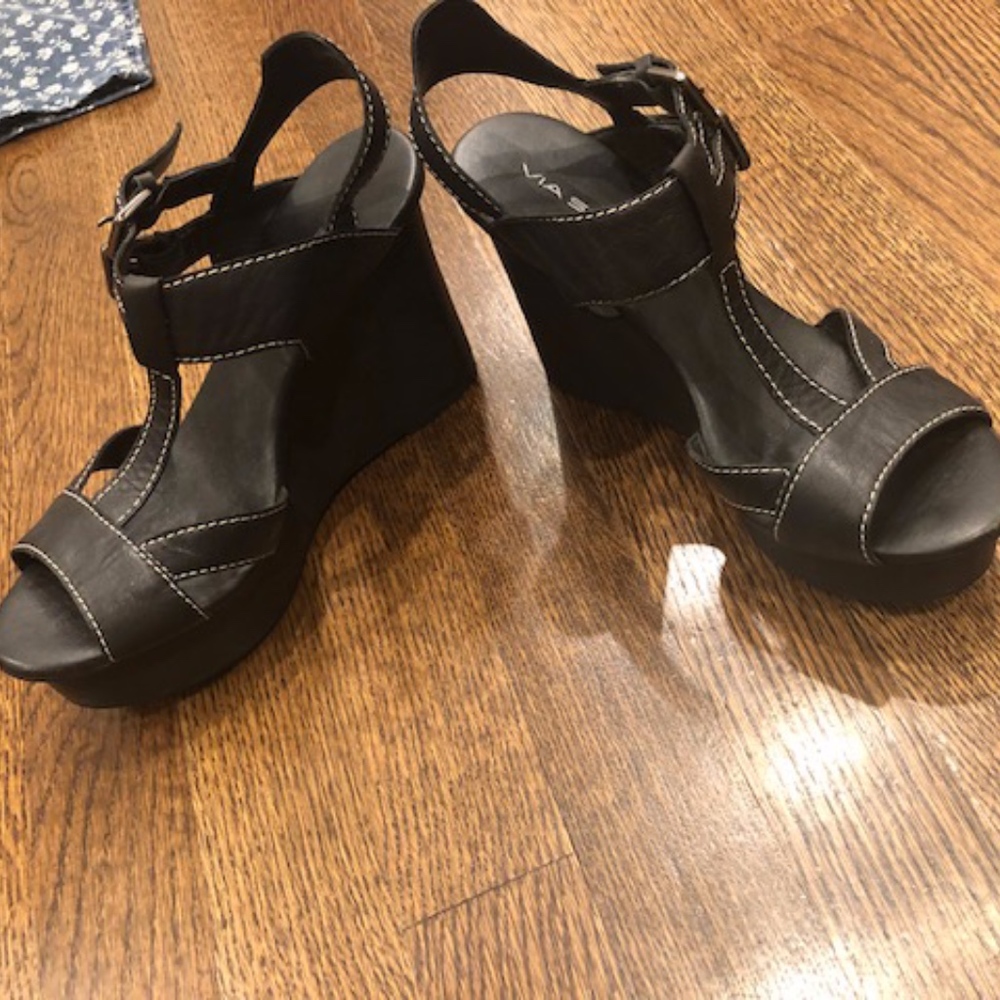 Via Spiga Platform Black Sandals 6.5